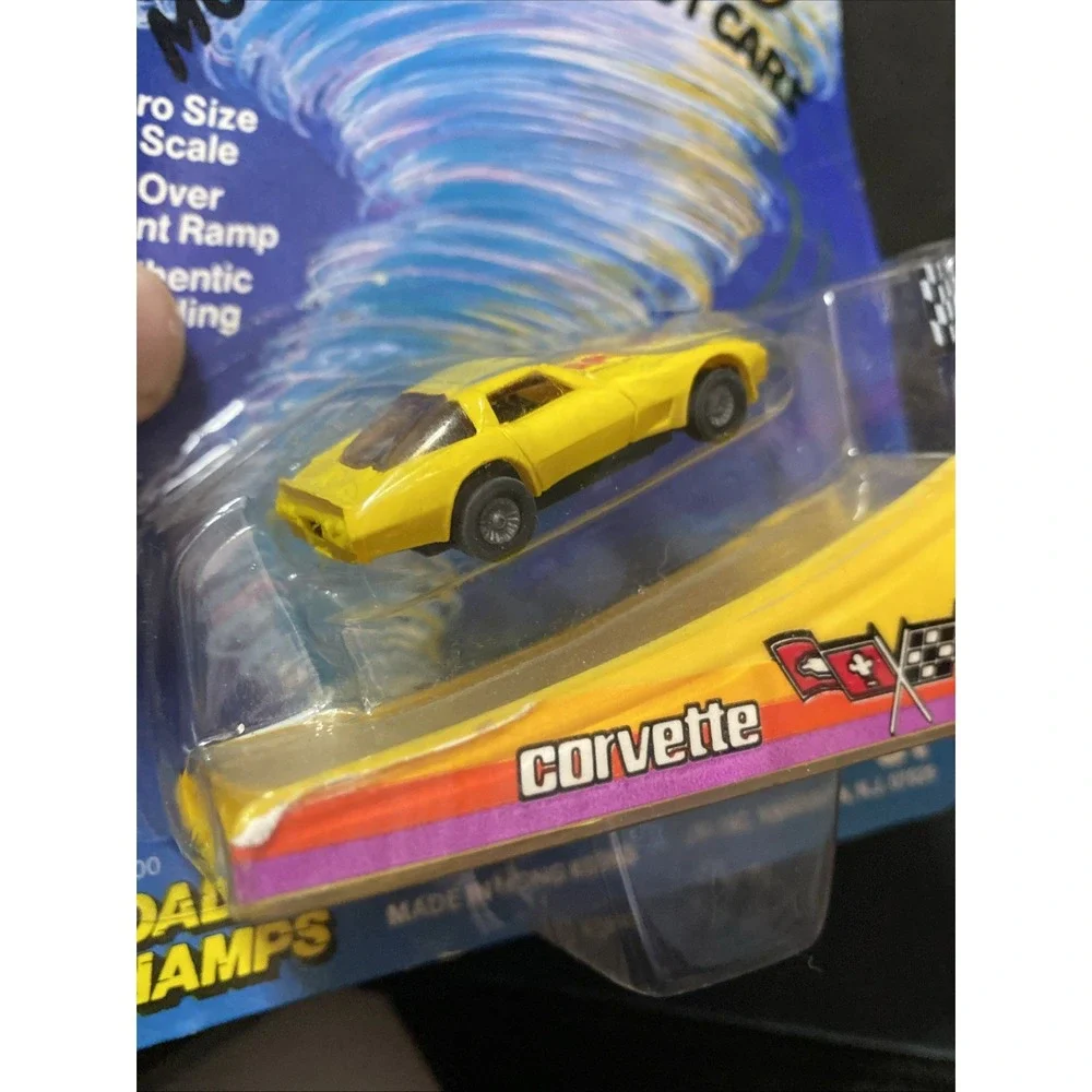 Road Champs Turbo Speed Tornados 1980s Corvette w/ Ramp Sealed